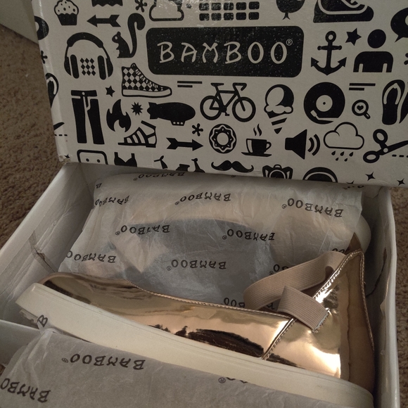 Shoes - Picture 4 of 5